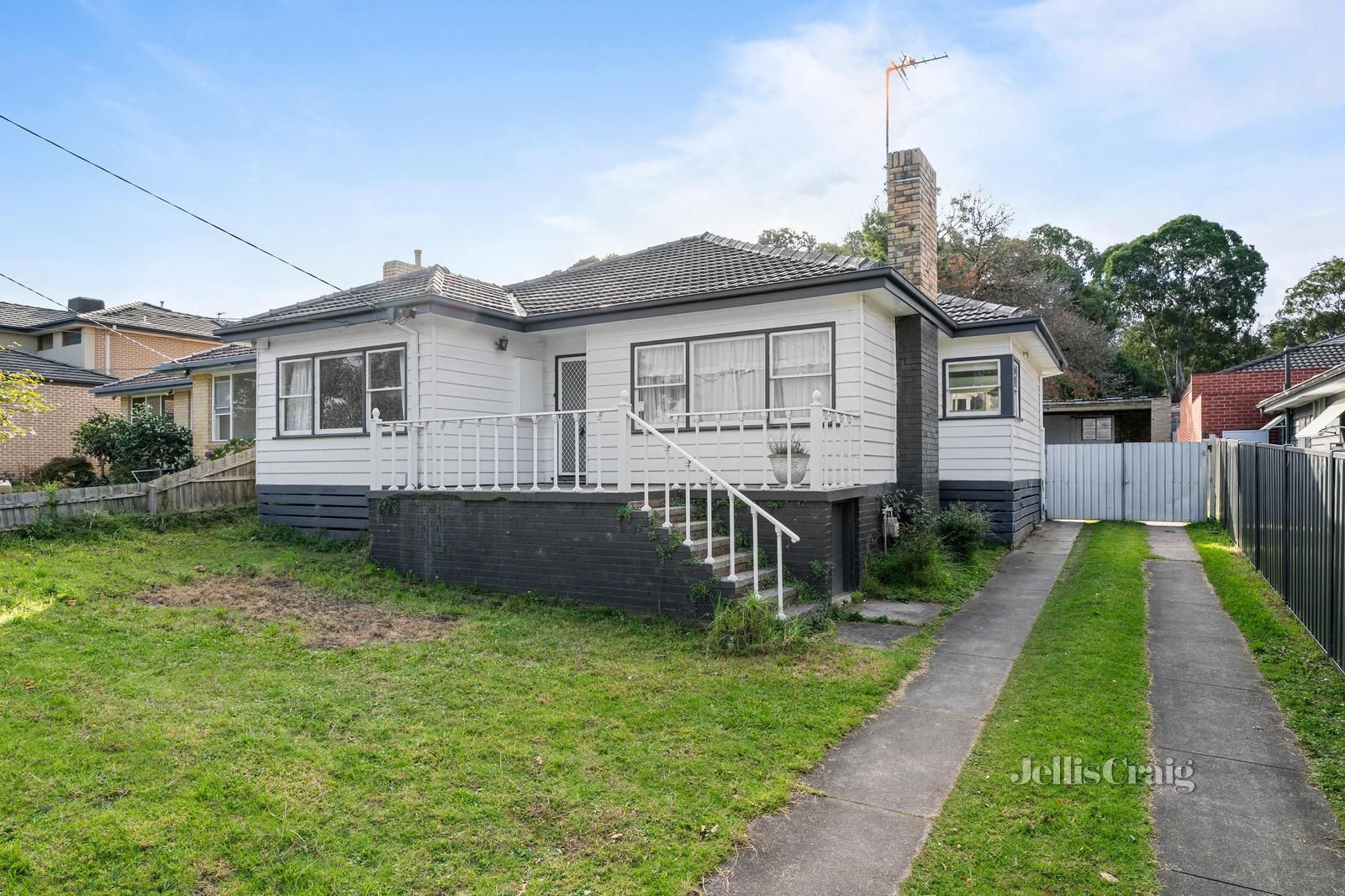 3 bedrooms House in 5 Eugenia Street NUNAWADING VIC, 3131