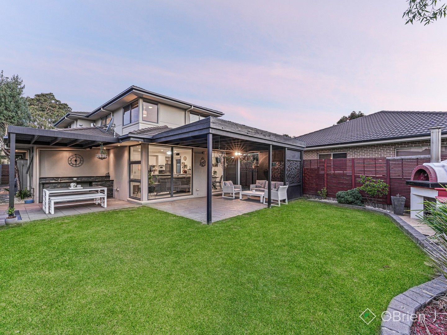 23 Barton Drive, Sandhurst VIC 3977, Image 2