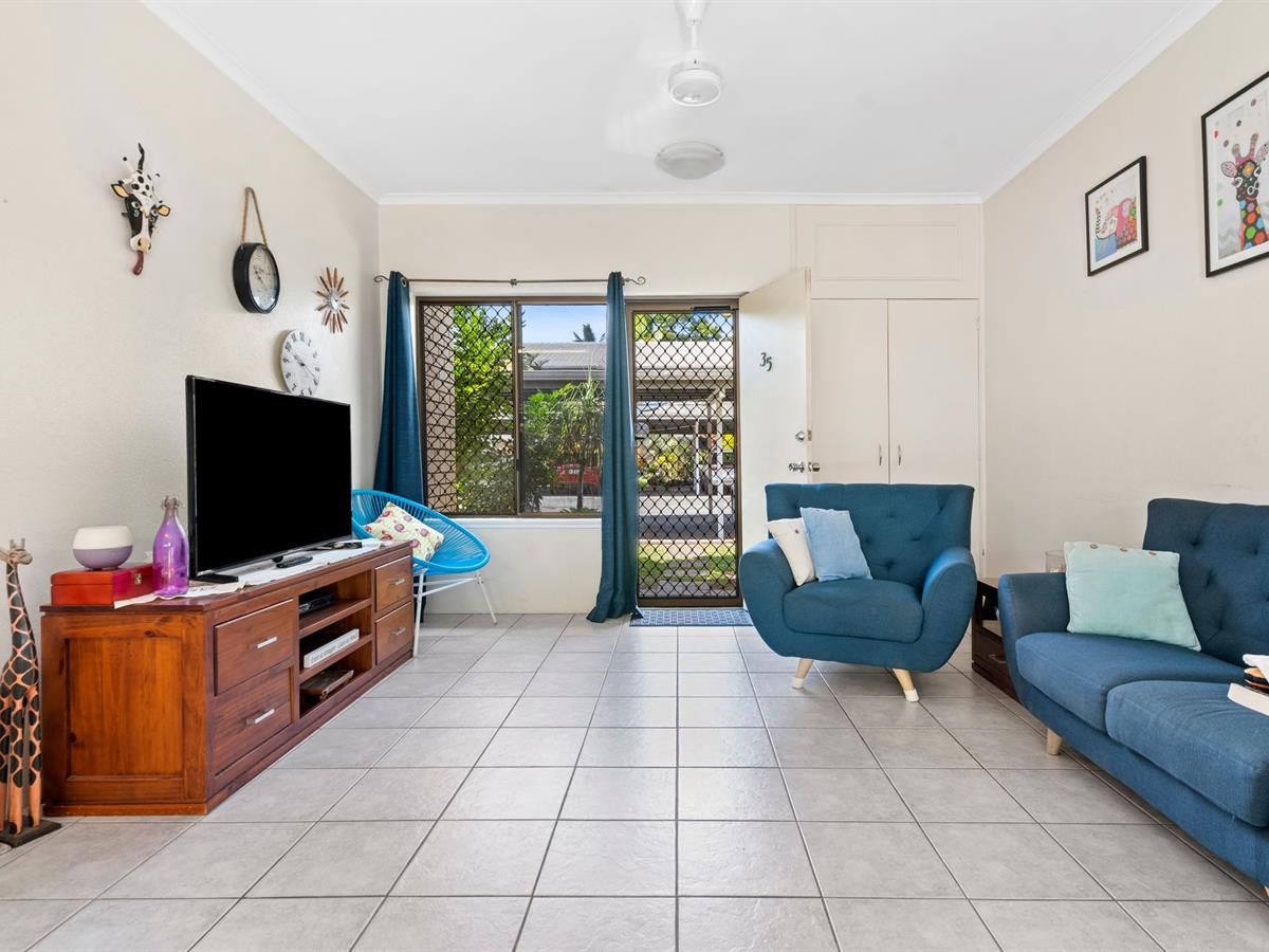 35/21-31 Poinciana Street, Holloways Beach QLD 4878, Image 2