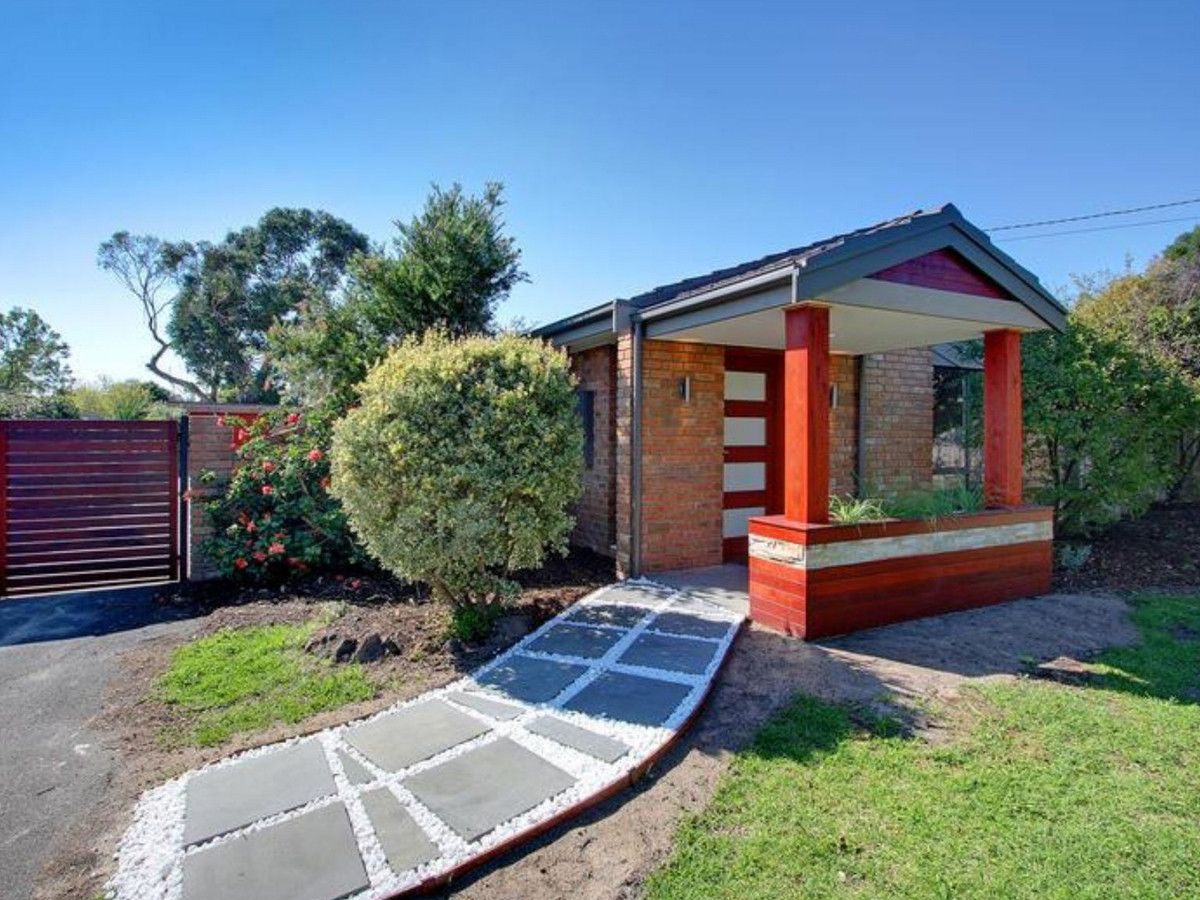 4 bedrooms House in 13 Stewart Street MOUNT ELIZA VIC, 3930