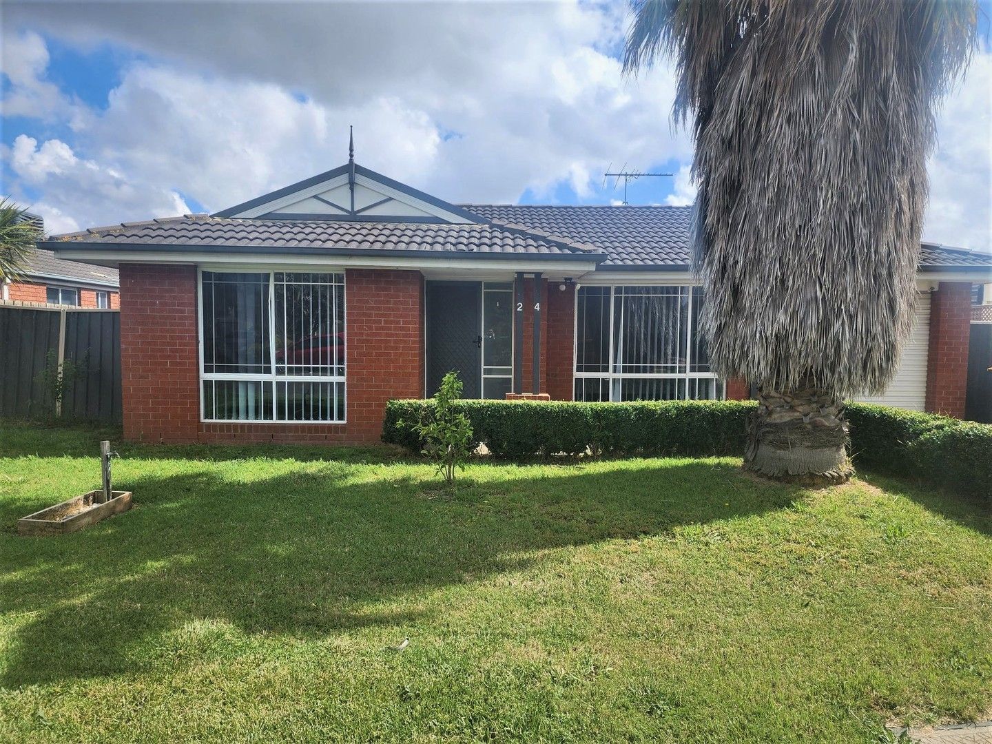 4 bedrooms House in 24 Timele Drive HILLSIDE VIC, 3037