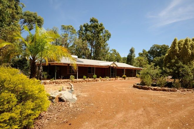 Picture of 17 North Place, MORANGUP WA 6083