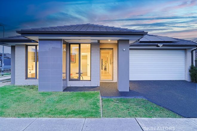 Picture of 42 Featherwood Crescent, CRAIGIEBURN VIC 3064