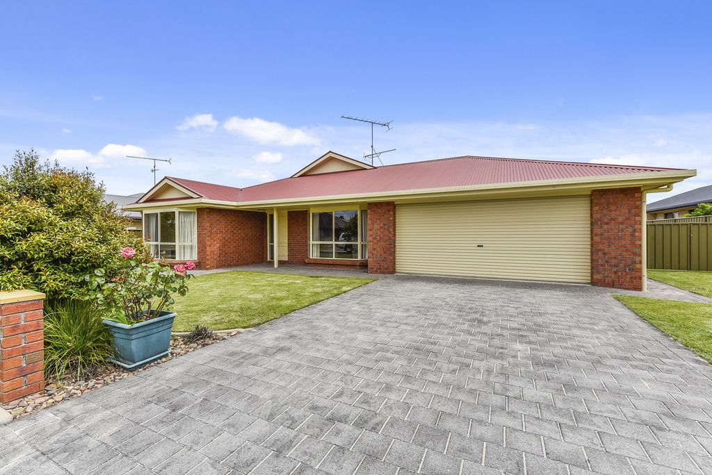 11 Sandstone Court, Mount Gambier SA 5290, Image 1