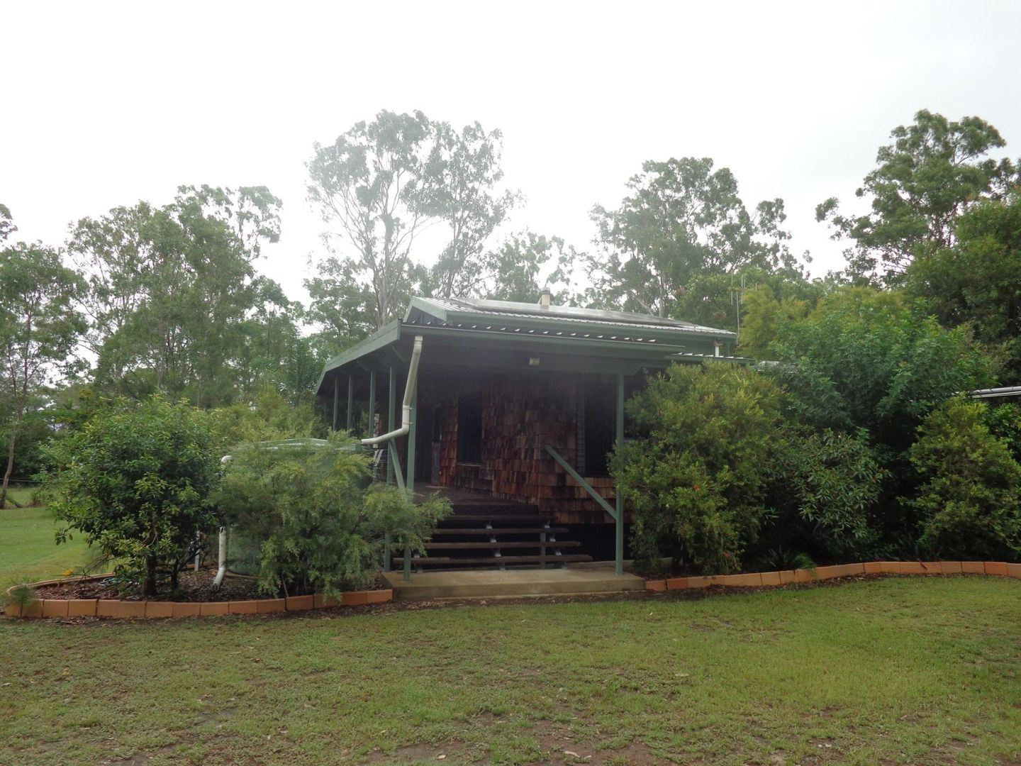 828 Teddington Road, Teddington QLD 4650, Image 1