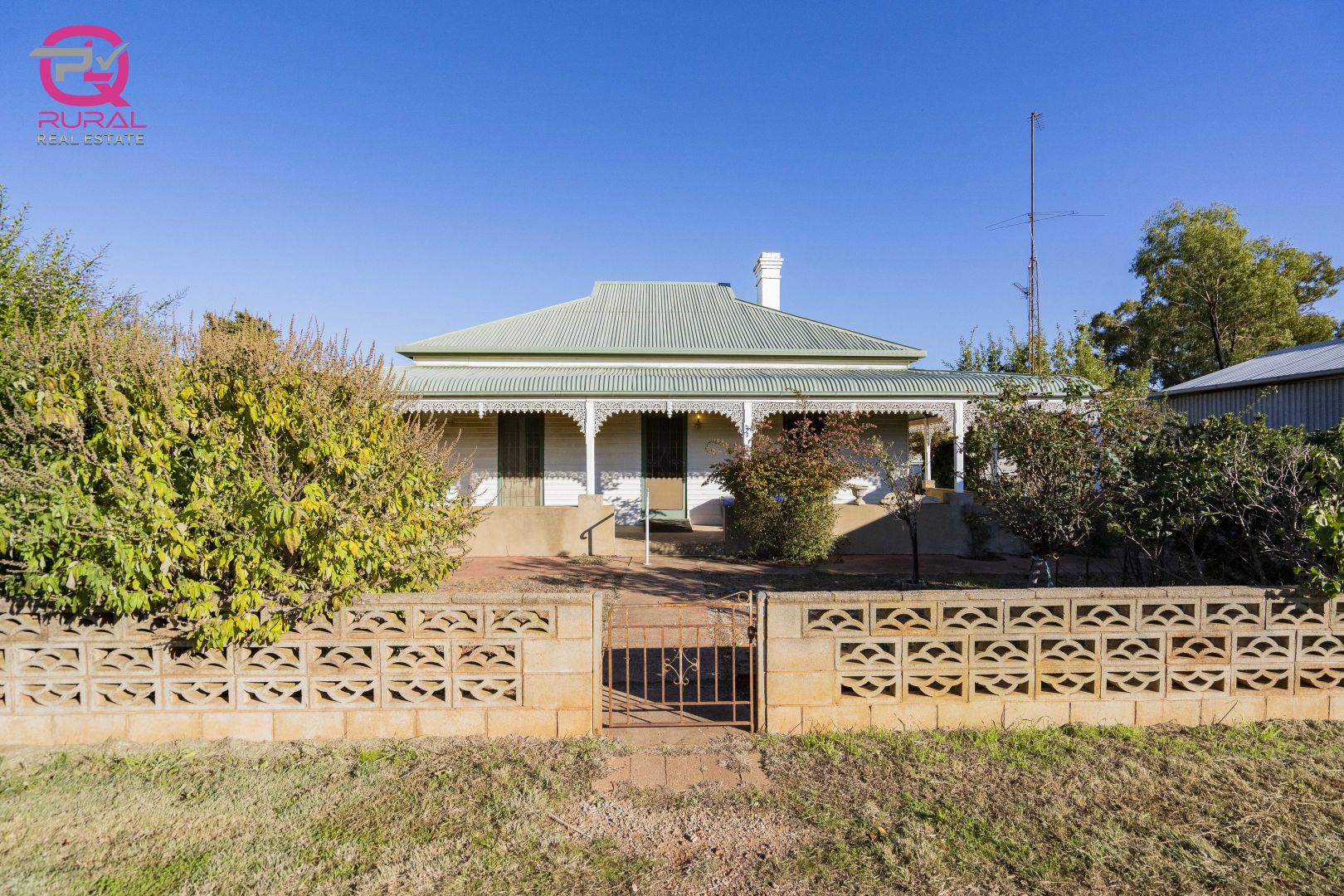 298 Burley Griffin Way, Temora NSW 2666, Image 1