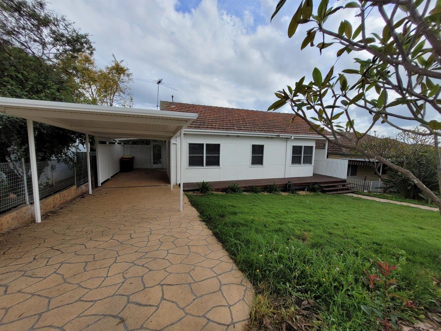 3 bedrooms House in 29 Colonial Street CAMPBELLTOWN NSW, 2560