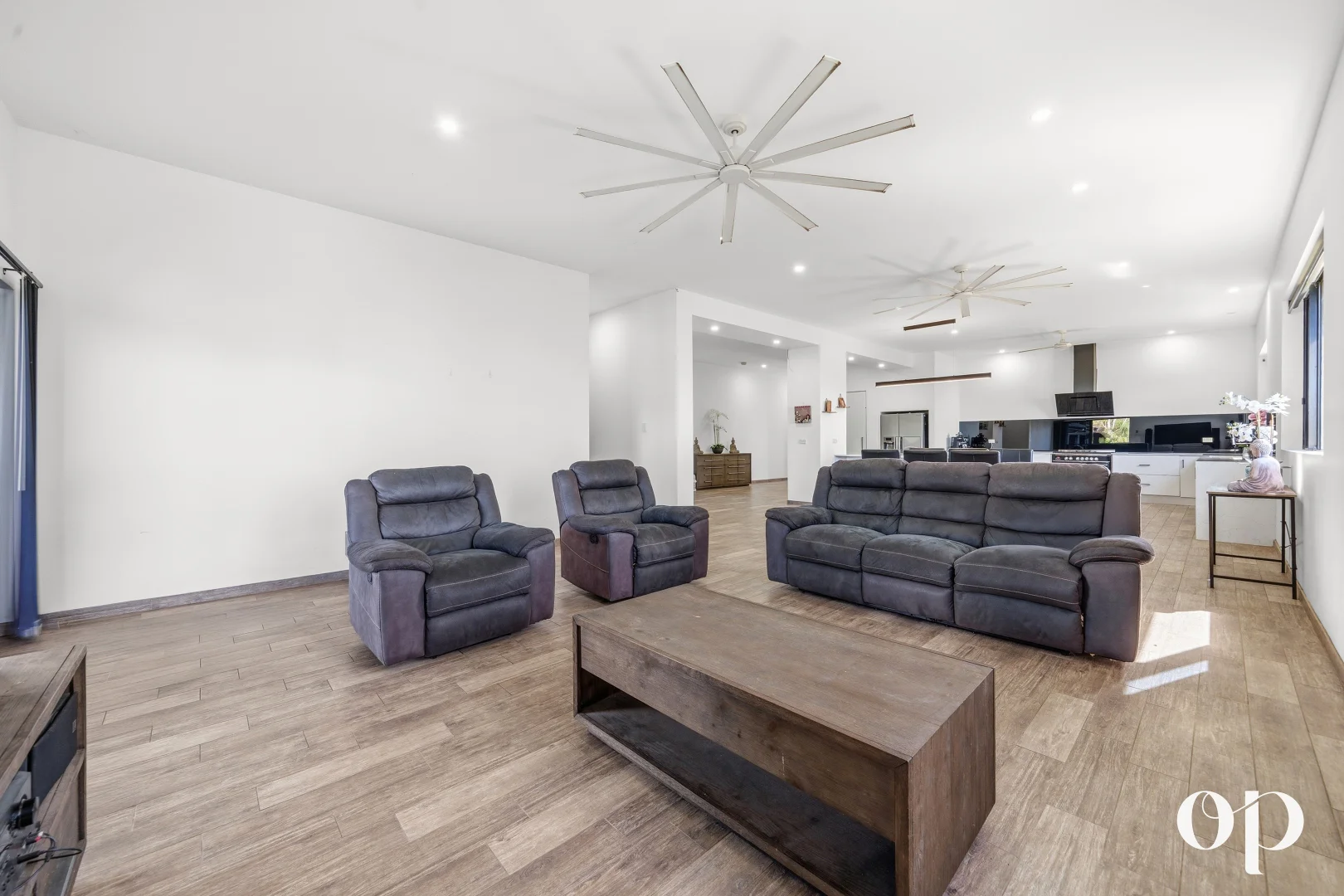 Additional image 11 of 30-32 Columbine Way, Gaven QLD 4211