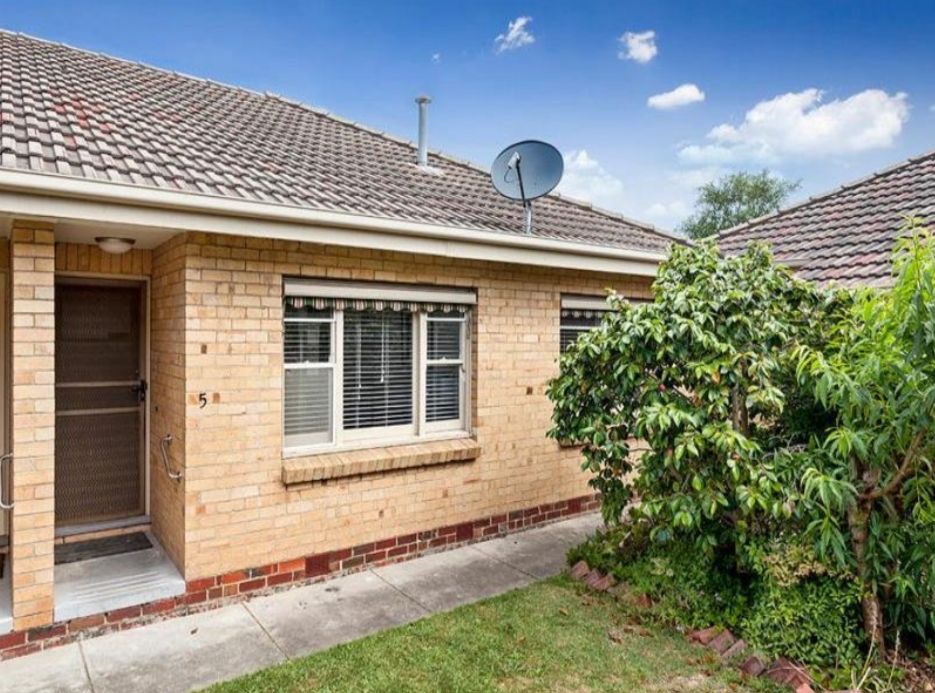 2 bedrooms Townhouse in 5/102 Truganini Rd CARNEGIE VIC, 3163