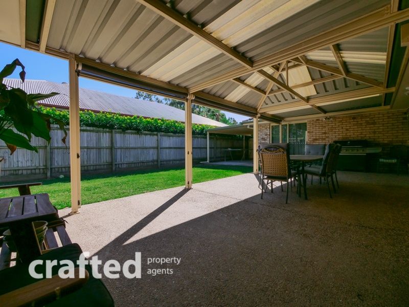 6 Purdie Place, Forest Lake QLD 4078, Image 2