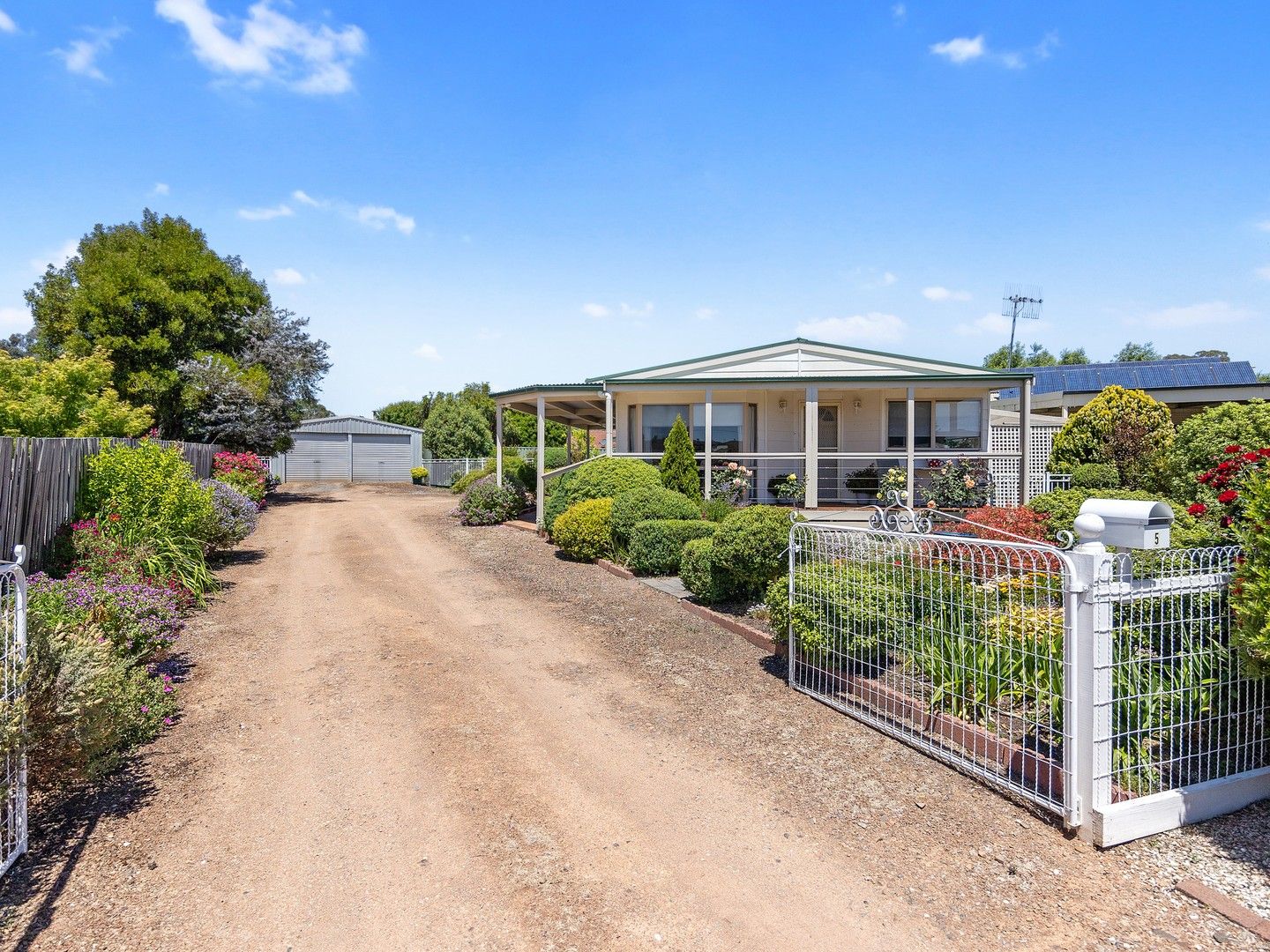 5 Fitzroy Court, Alexandra VIC 3714, Image 0