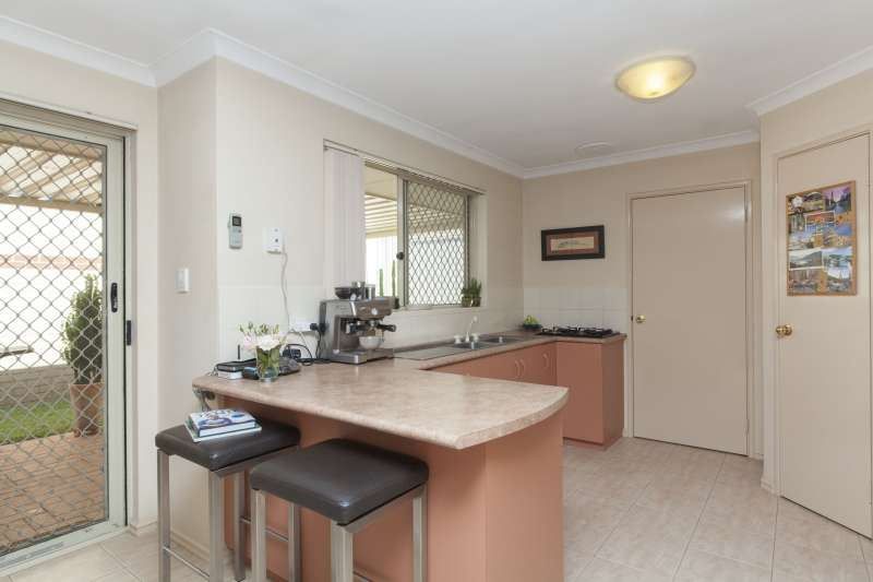 1/1 Azolla Court, Coogee WA 6166, Image 2