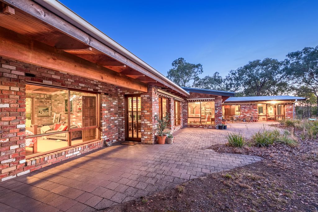 105 Kangaroo Ground Wattle Glen Road, WATTLE GLEN VIC 3096, Image 0