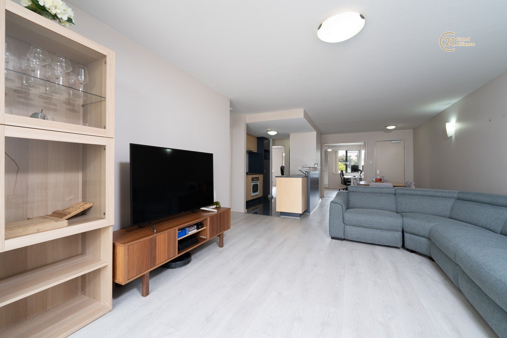 3 bedrooms Apartment / Unit / Flat in 2/15 Tanunda Drive RIVERVALE WA, 6103