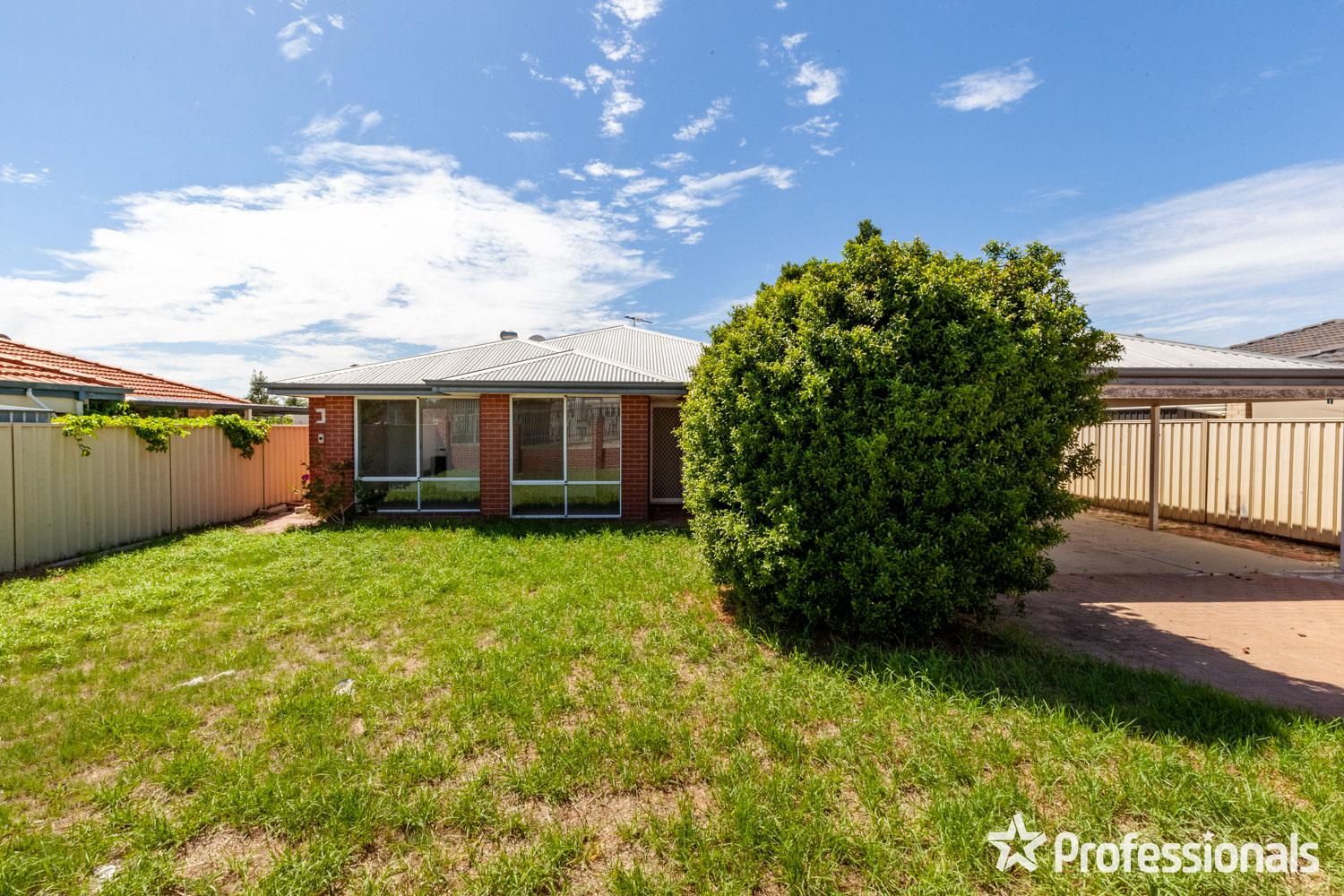 102 Crandon Street, Gosnells WA 6110, Image 2