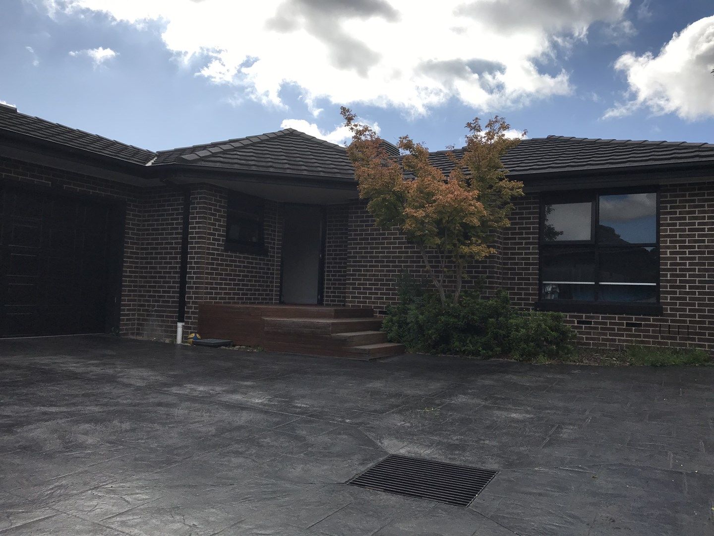 3 bedrooms Apartment / Unit / Flat in 2/10 Paula Crescent DONCASTER EAST VIC, 3109
