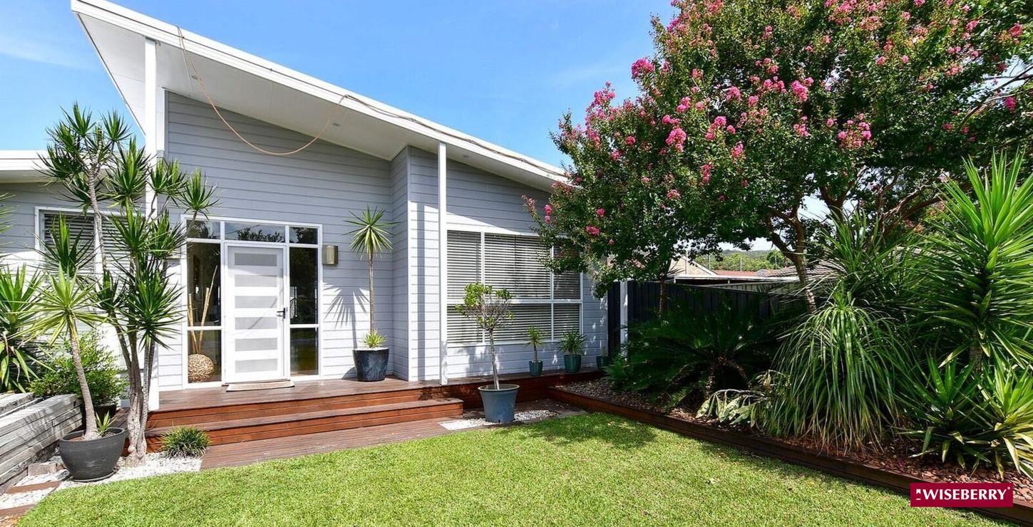 4 bedrooms House in 3 Monash Road UMINA BEACH NSW, 2257