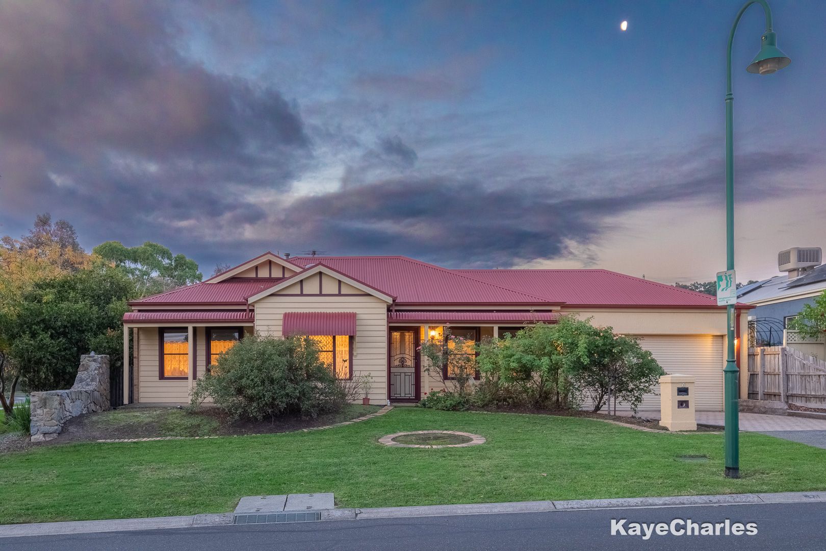 2 Newhaven Drive, Berwick VIC 3806, Image 0