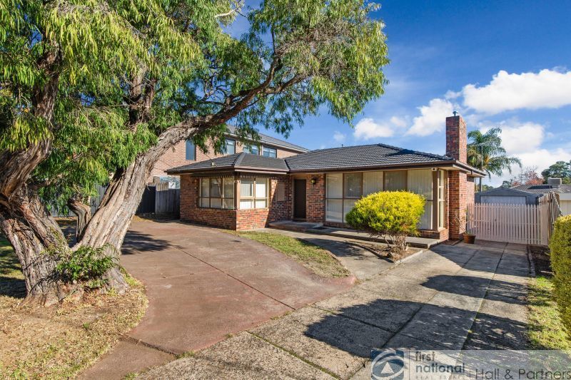 4 bedrooms House in 15 Wanda Street MULGRAVE VIC, 3170