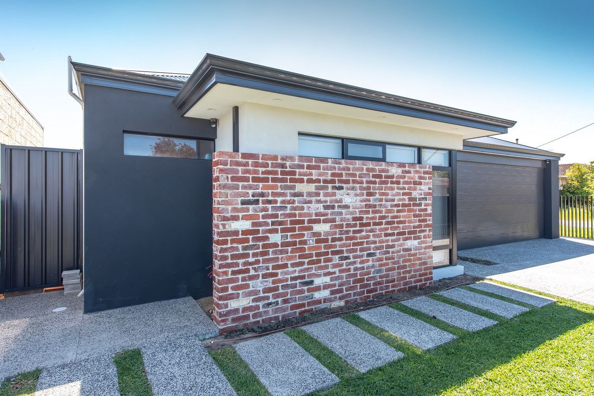 4 bedrooms House in Lot 665 Bundara Crescent LAKELANDS WA, 6180