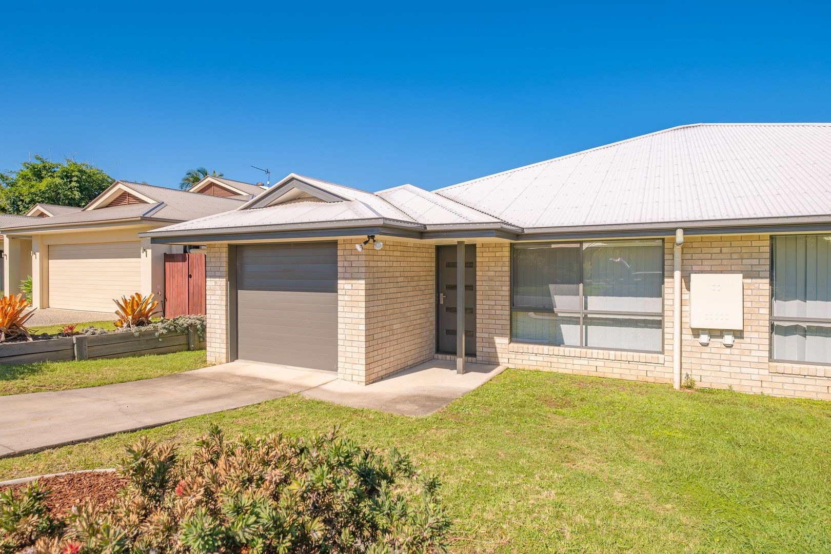 2/8 Bond Drive, Southside QLD 4570, Image 0