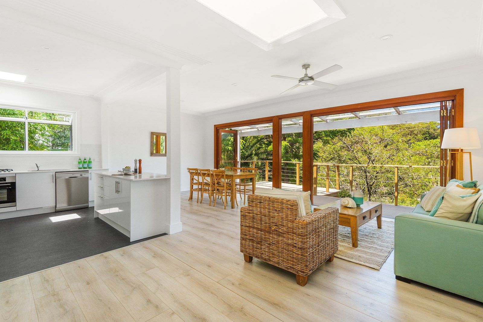 910 Barrenjoey Road, Palm Beach NSW 2108, Image 2