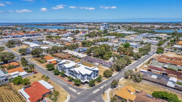2/26 George Street, Mandurah WA 6210 | Domain