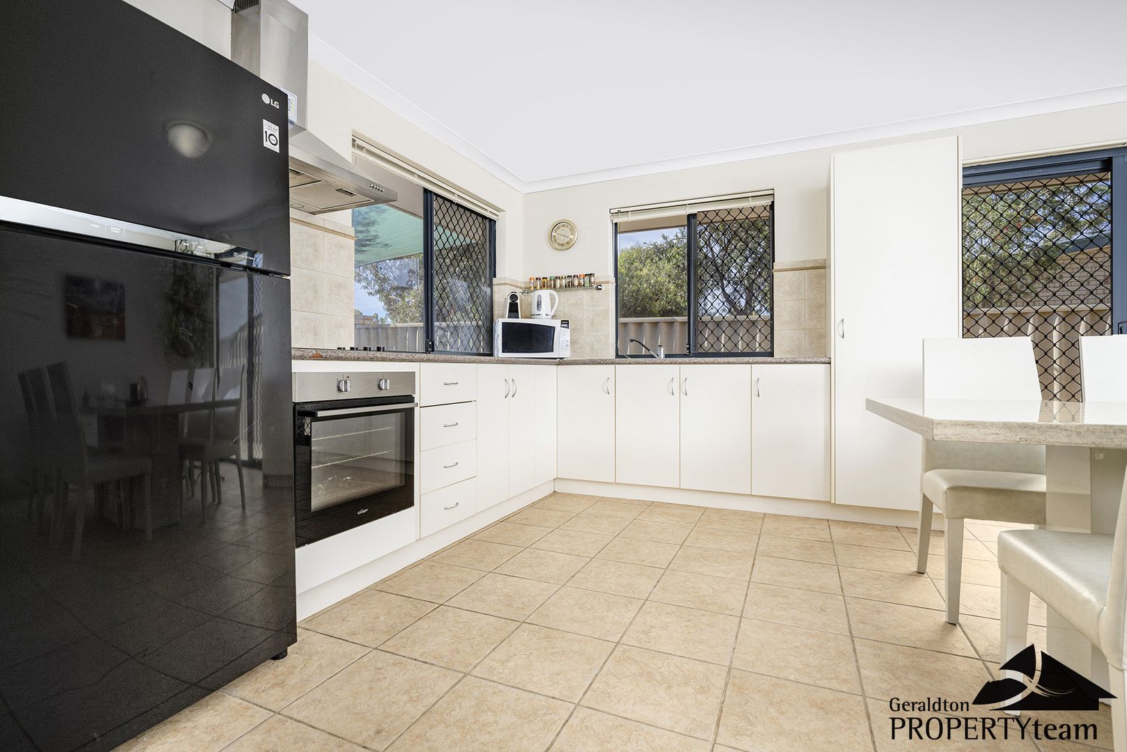 1C Hardman Road, Rangeway WA 6530, Image 2