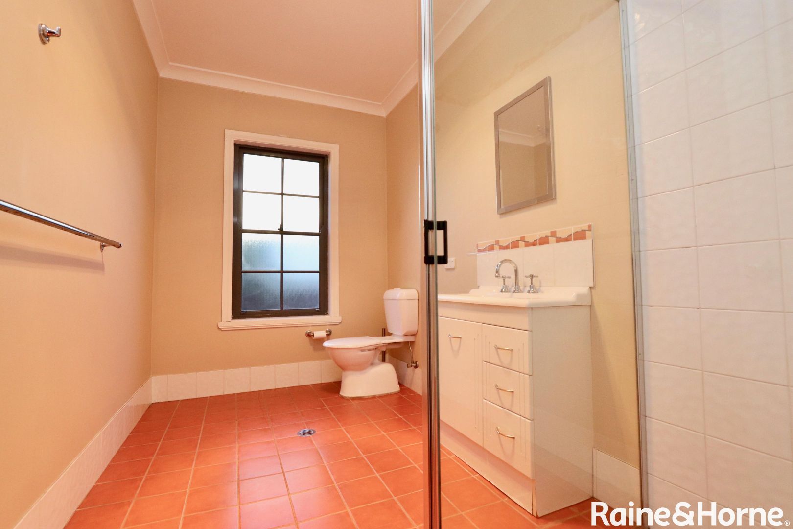 17 Brilliant Street, Bathurst NSW 2795, Image 2