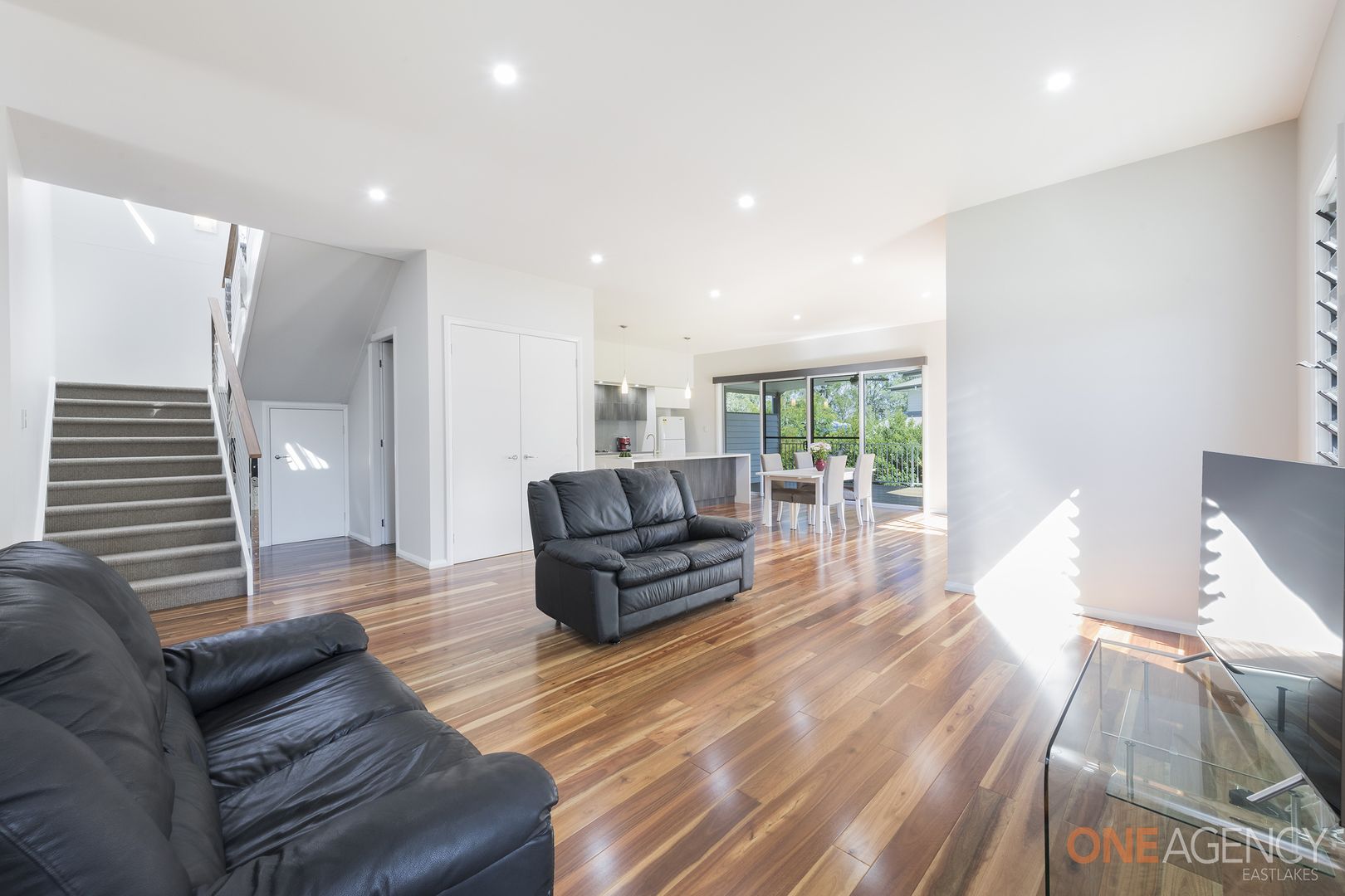 2 Lake Forest Drive, Murrays Beach NSW 2281, Image 1