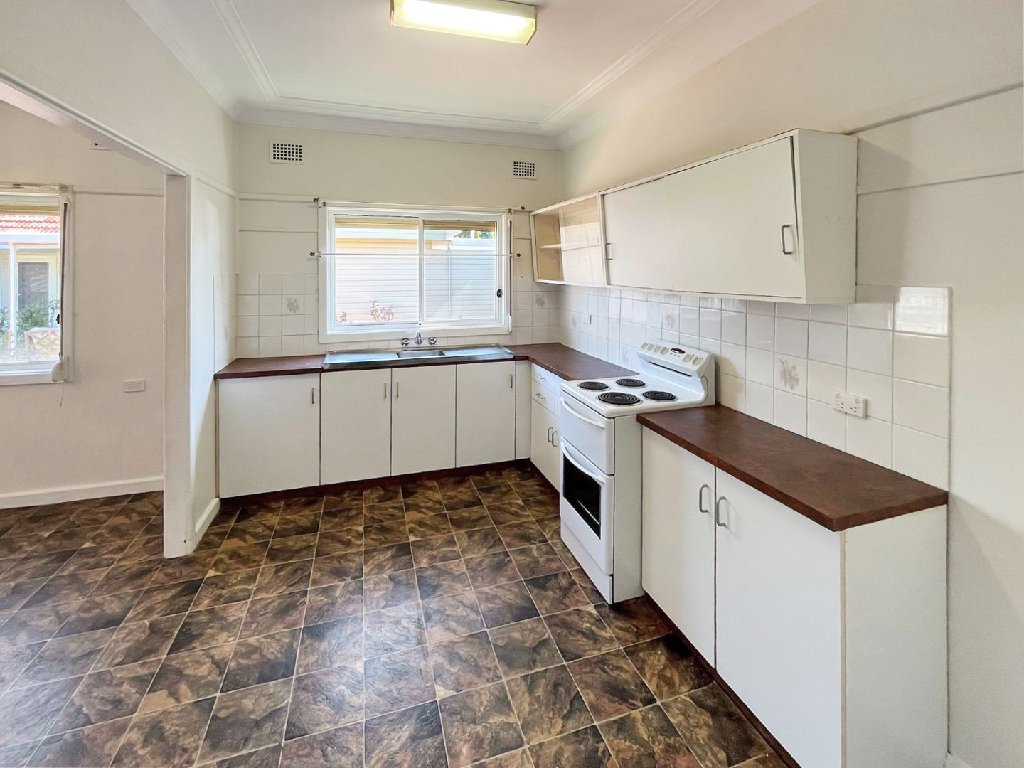 31 Osborne Avenue, Umina Beach NSW 2257, Image 1