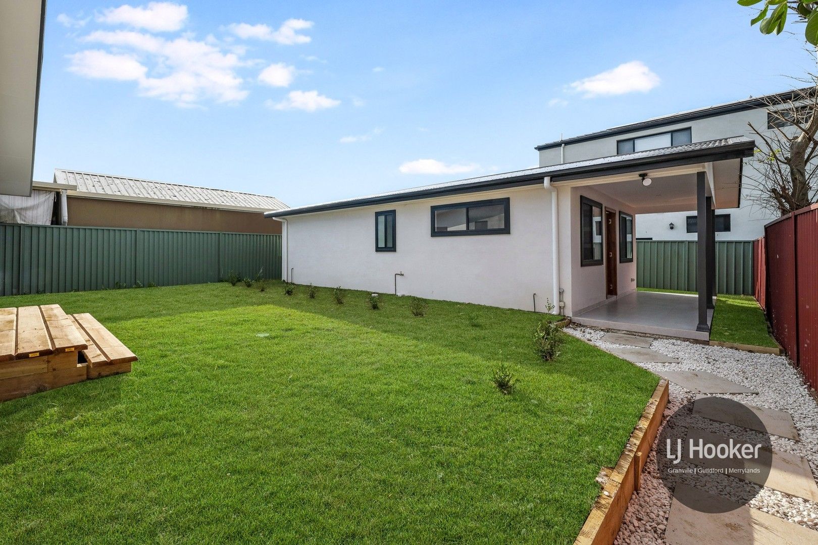 2 bedrooms House in 3a Davidson Street GUILDFORD NSW, 2161