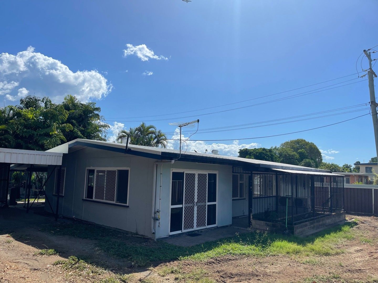 3 bedrooms House in 1085 Riverway Drive RASMUSSEN QLD, 4815