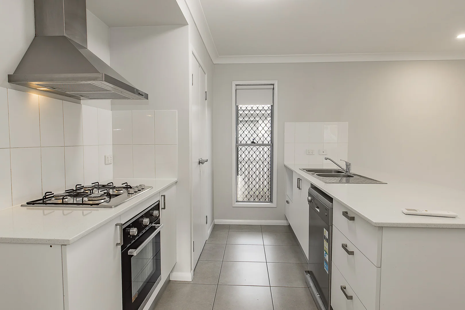 Additional image 2 of 28 Delaware Green, Mount Louisa QLD 4814