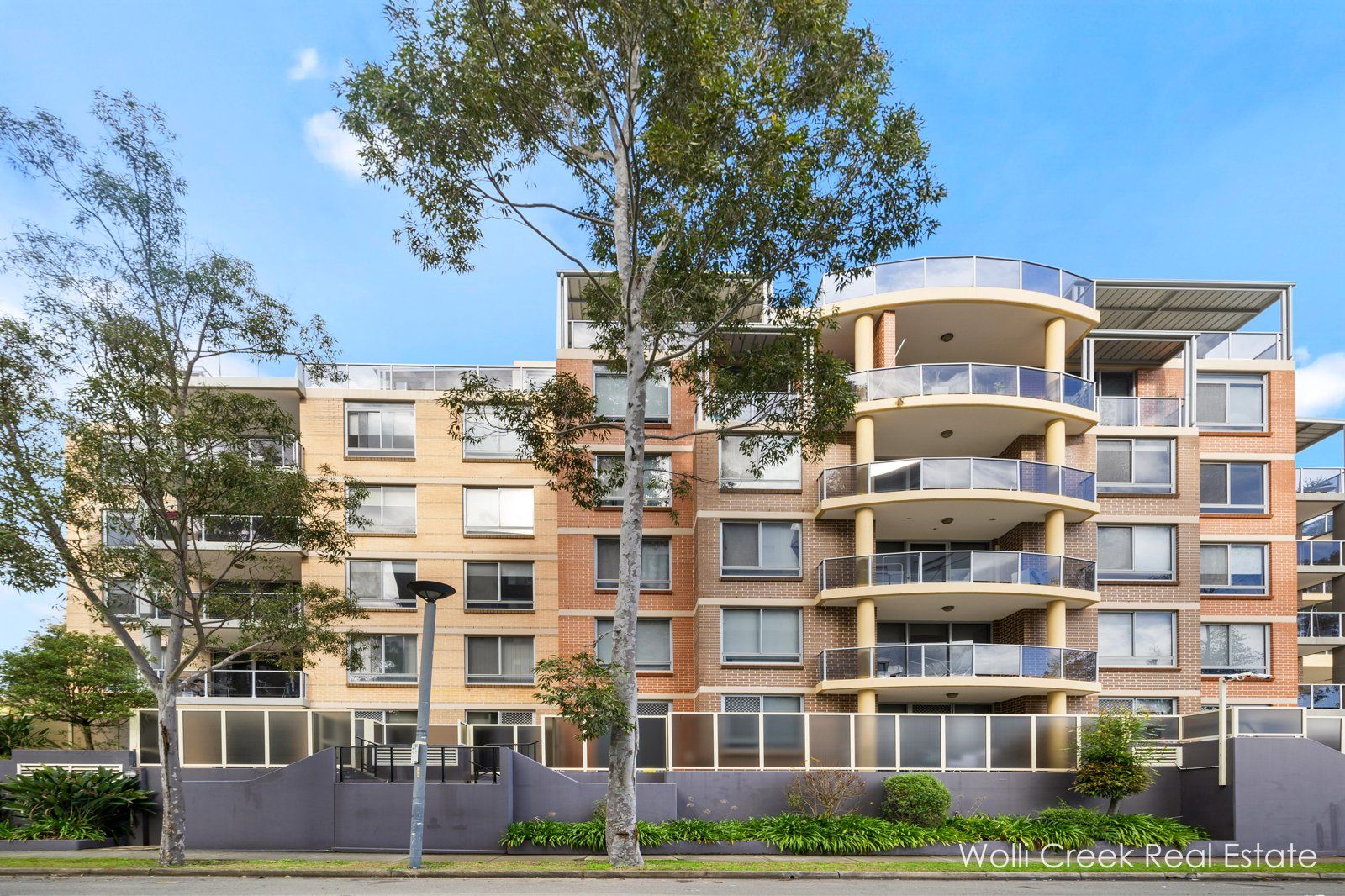 1 bedrooms Apartment / Unit / Flat in 219/16 Lusty Street WOLLI CREEK NSW, 2205