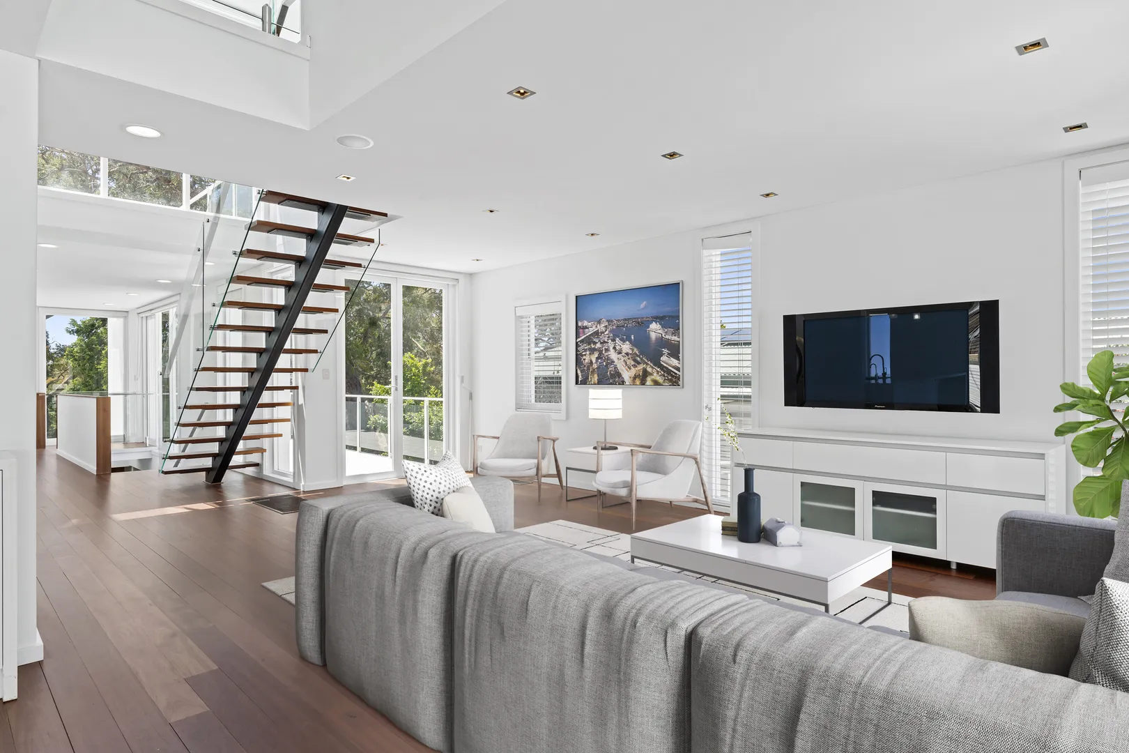 House in Oatley - View 5