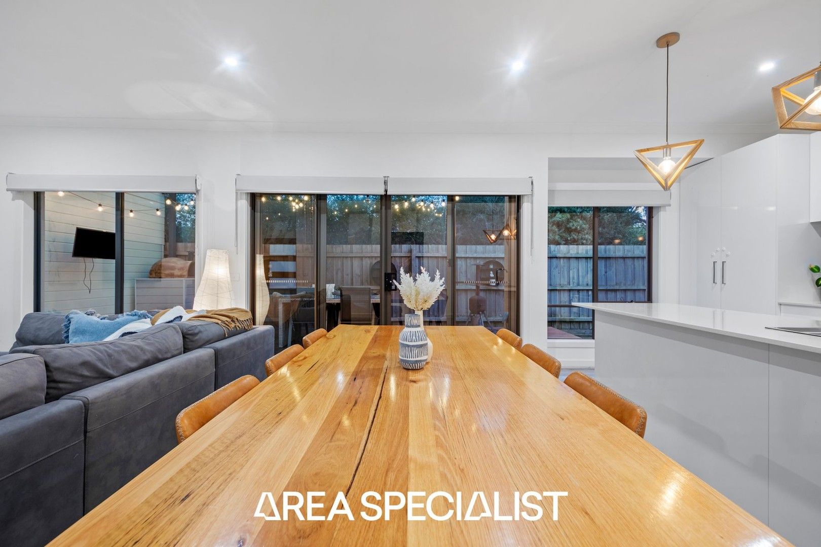 3 bedrooms House in 80A Racecourse Road PAKENHAM VIC, 3810