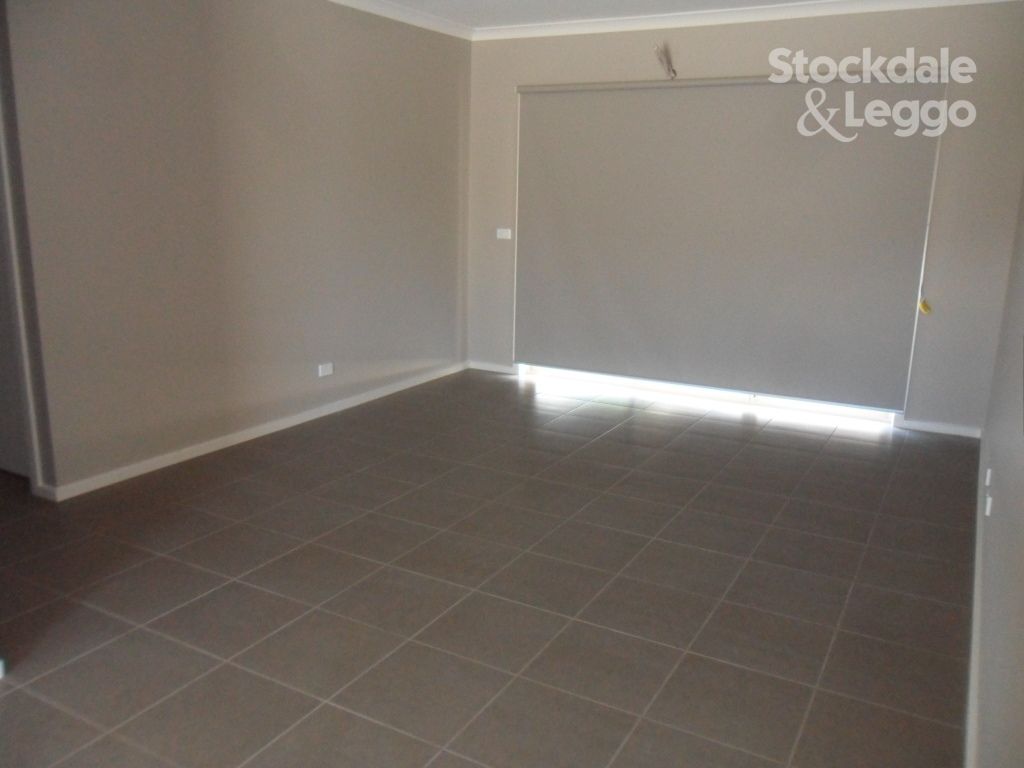 4/8 Laurel Street, Morwell VIC 3840, Image 2