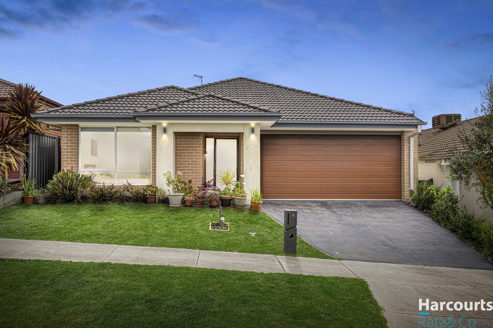 4 bedrooms House in 8 Galle Way MERNDA VIC, 3754
