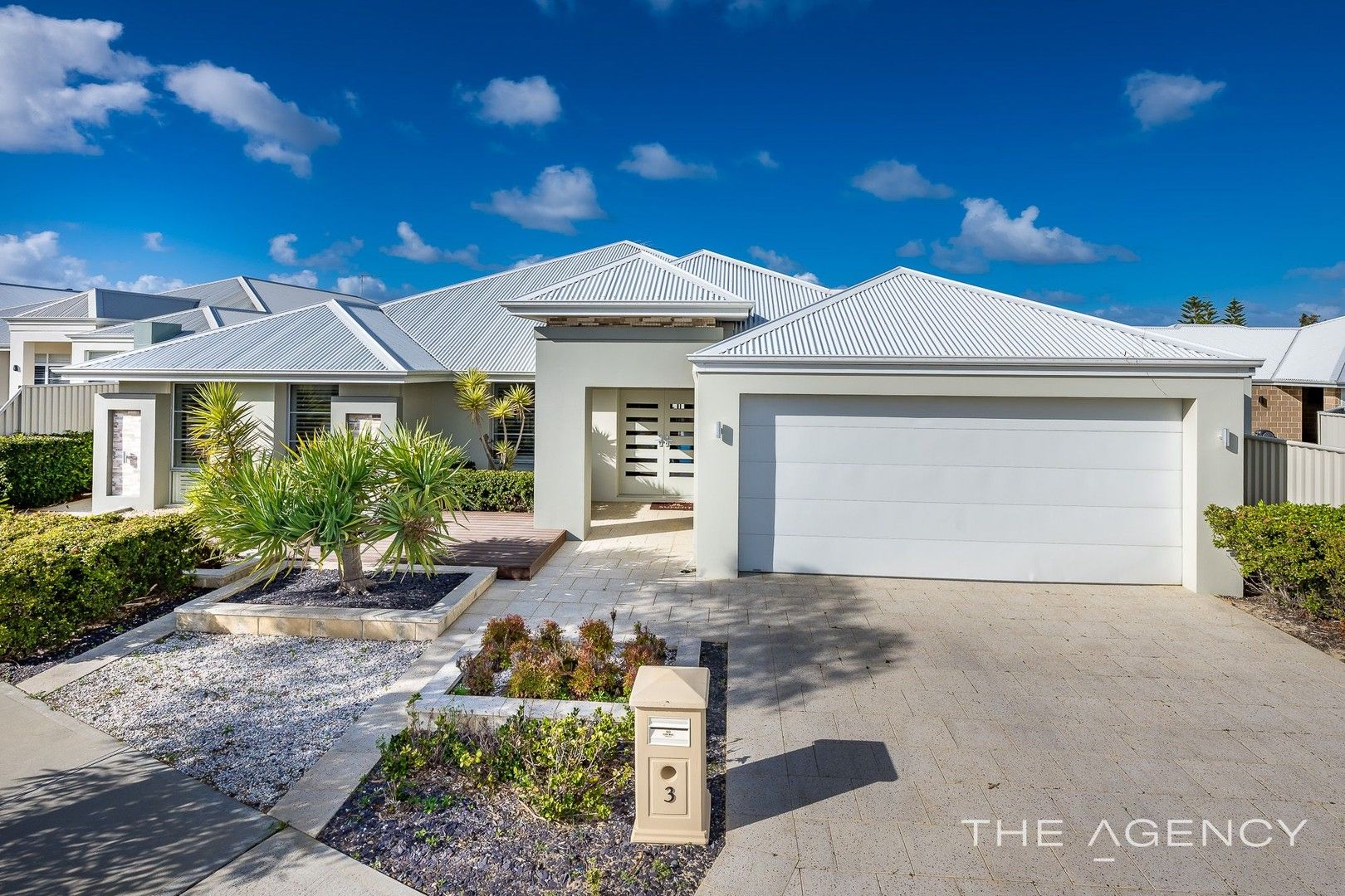 4 bedrooms House in 3 Point Link ALKIMOS WA, 6038
