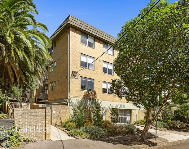 8/19-21 Dalgety Street, St Kilda VIC 3182