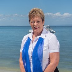 First National Real Estate Bribie Island - Lyn Petrohilos