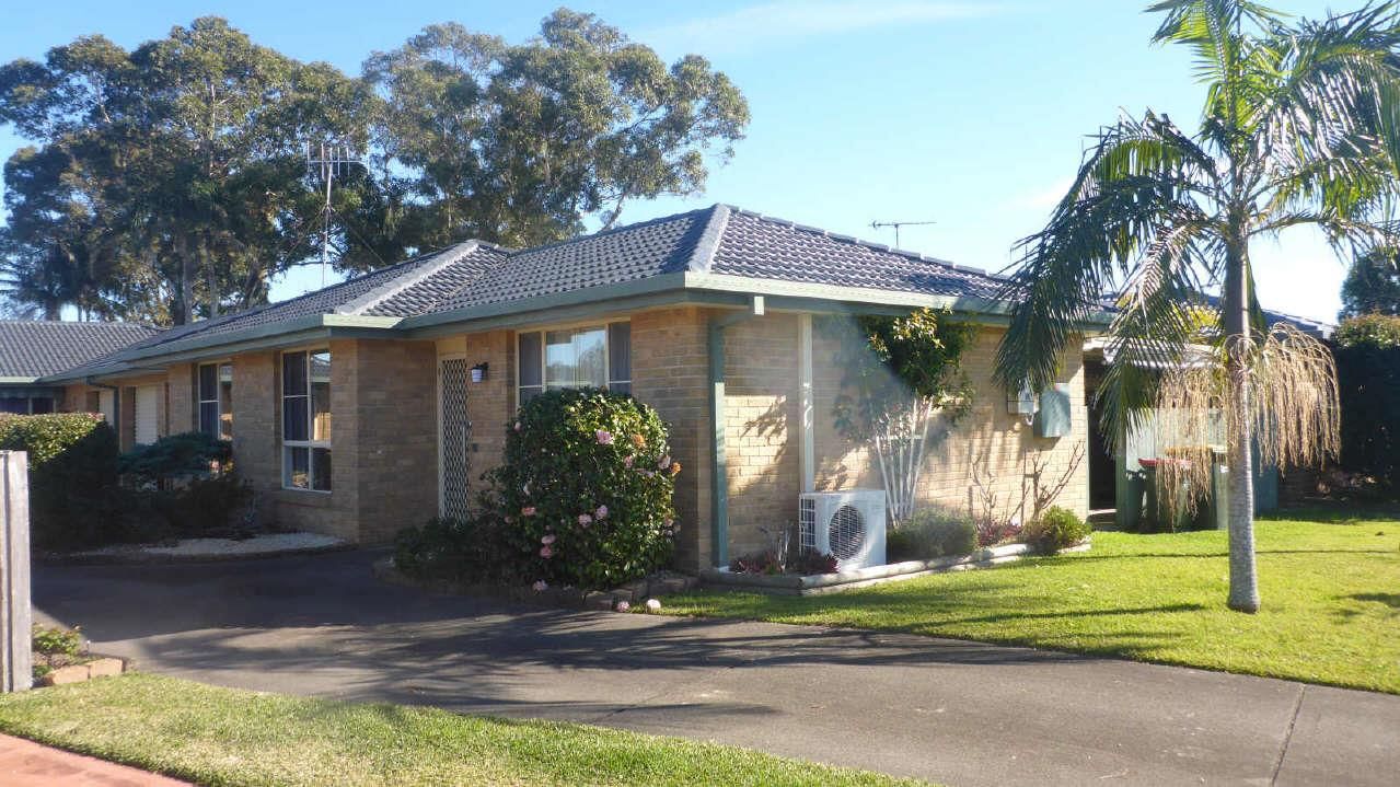1/8 Mayfair Place, Forster NSW 2428
