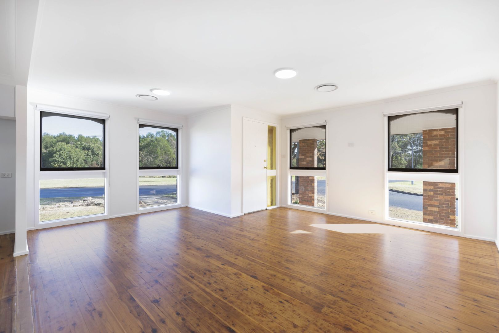 10 Yanco Avenue, Jamisontown NSW 2750 House For Rent Domain