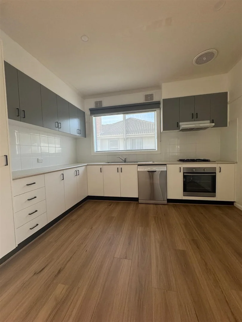 Additional image 5 of 16 Burton Street, Warragul VIC 3820