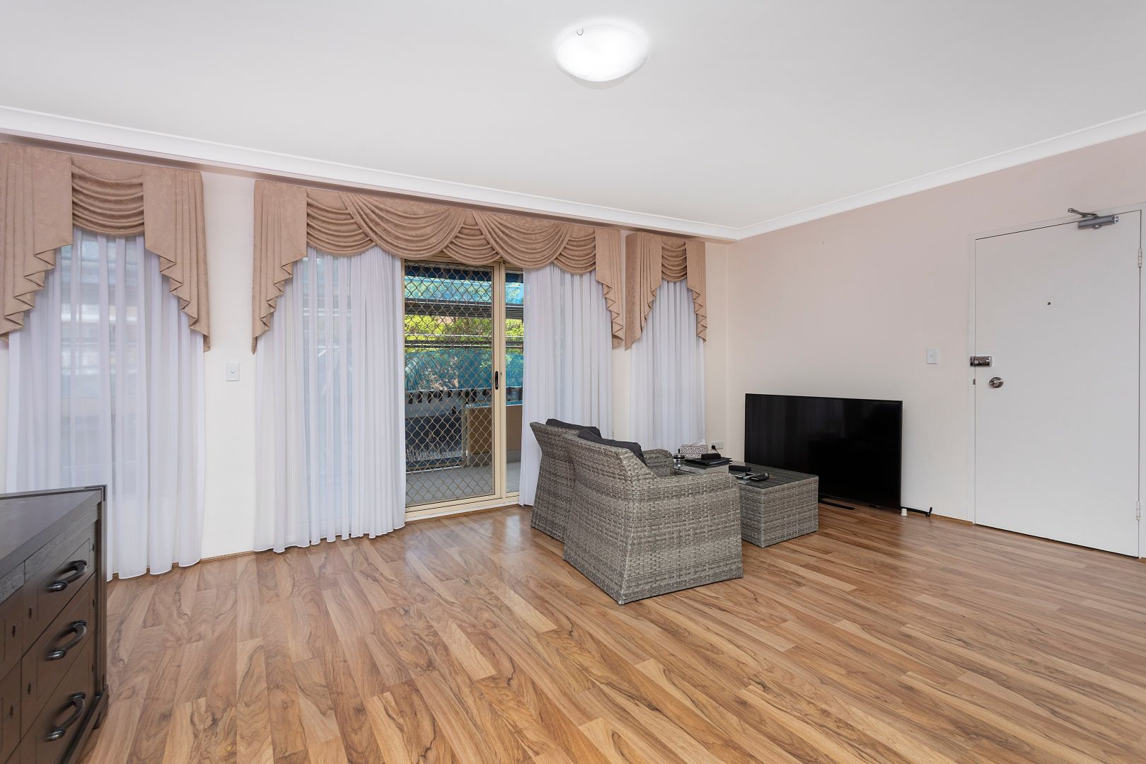 10/28 Martin Place, Mortdale NSW 2223, Image 2