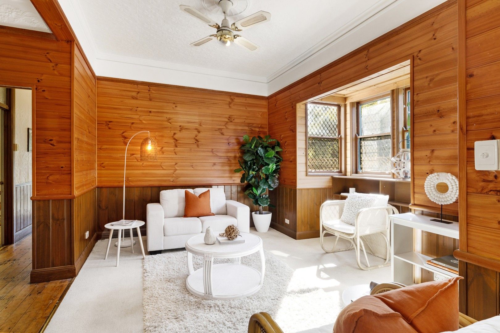 2 bedrooms Villa in 1/146 Railway Street WOY WOY NSW, 2256
