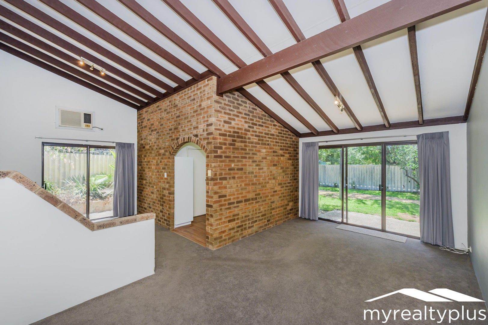 3 bedrooms House in 3/8 Roscorla Avenue YOKINE WA, 6060