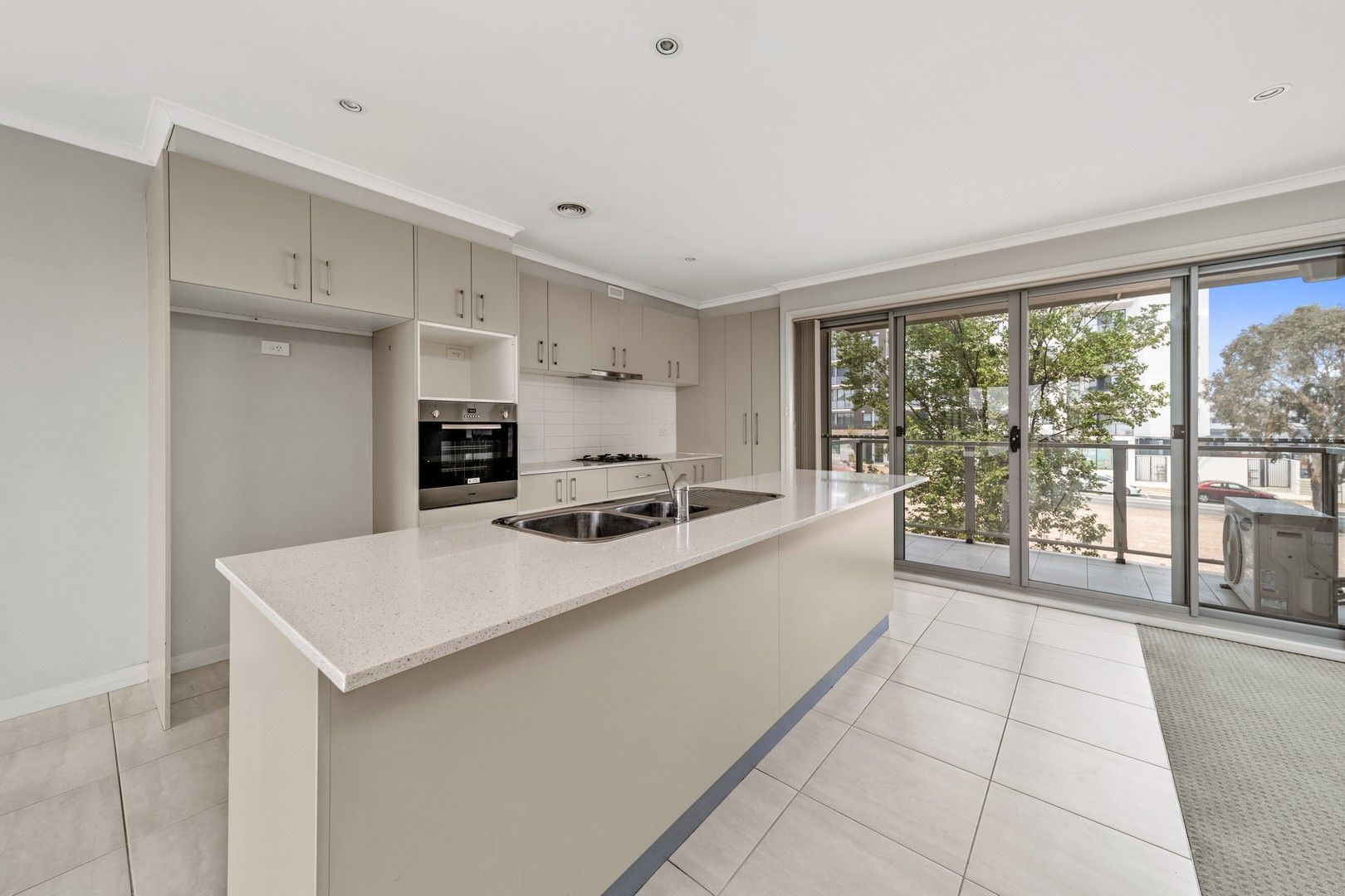 105A Anthony Rolfe Avenue, Gungahlin ACT 2912 - Townhouse For Rent ...