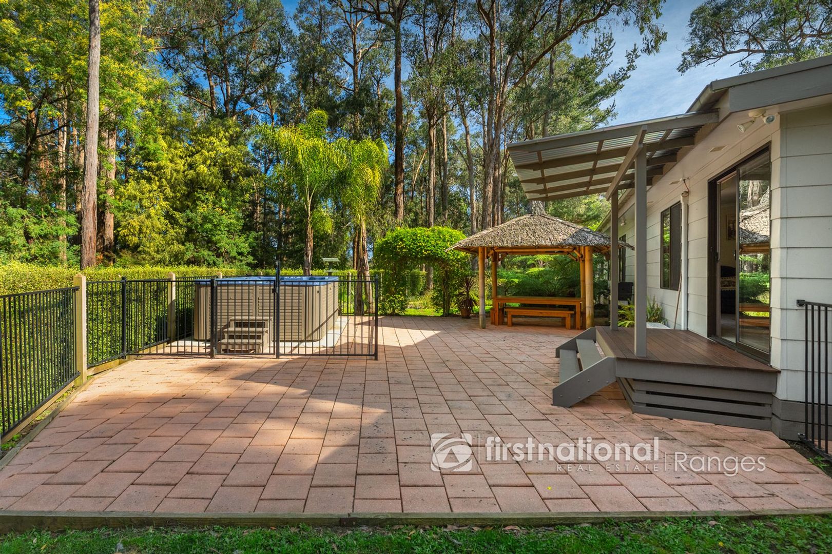 28 Mountain Road, Cockatoo VIC 3781, Image 1